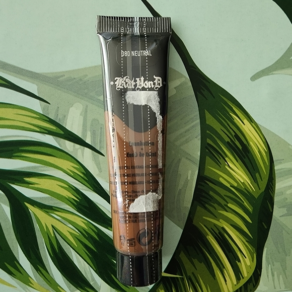 KVD Beauty Mini D80 Neutral Lock It Full Coverage Matte Liquid Foundation - Picture 2 of 2